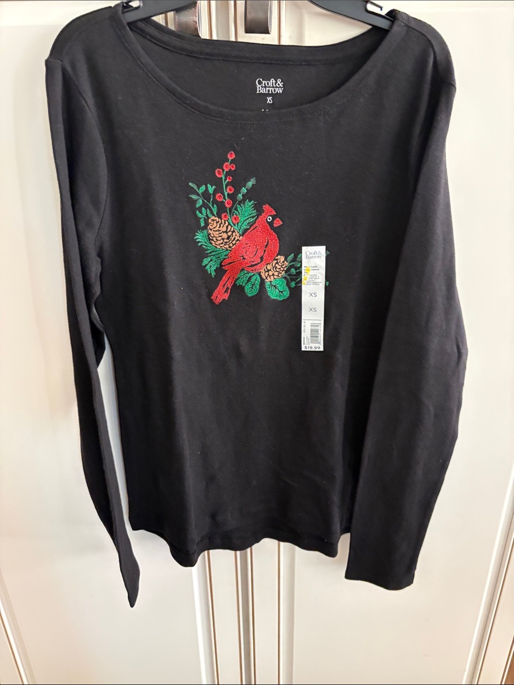NWT croft & barrow Black Long-Sleeve Tee with Red Cardinal Glitter Design